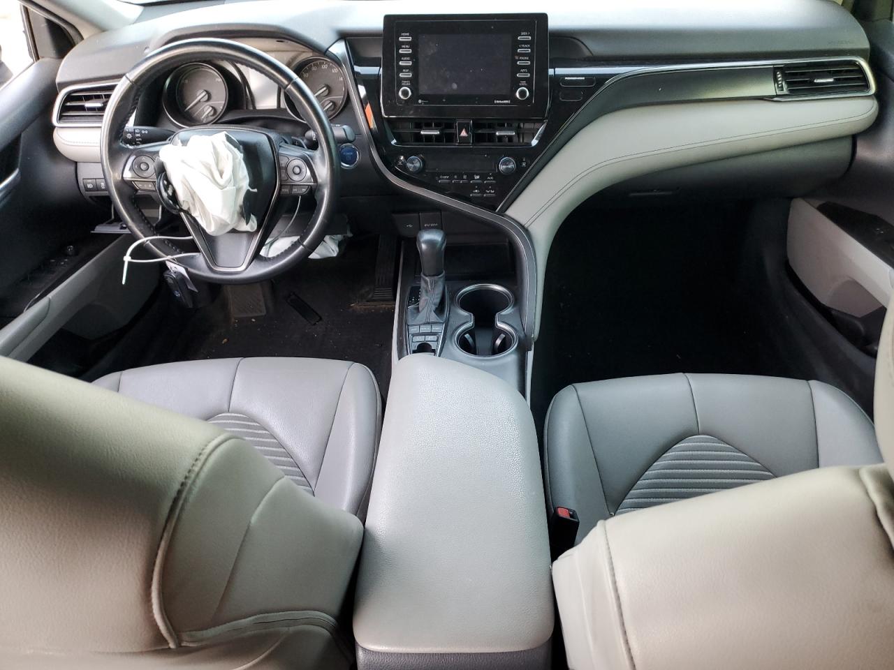 2021 Toyota Camry - Image 8
