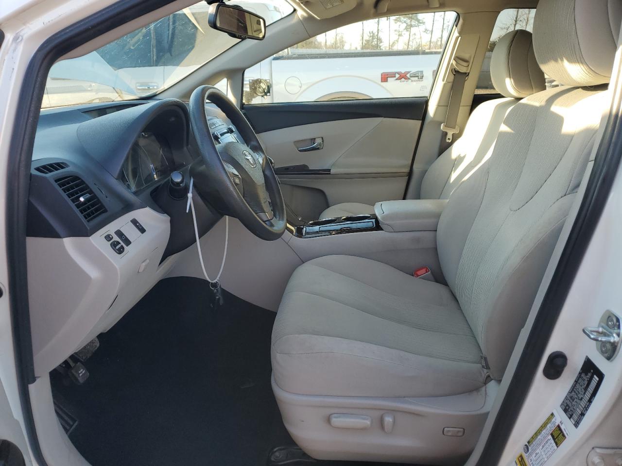 2010 Toyota Venza - Image 7