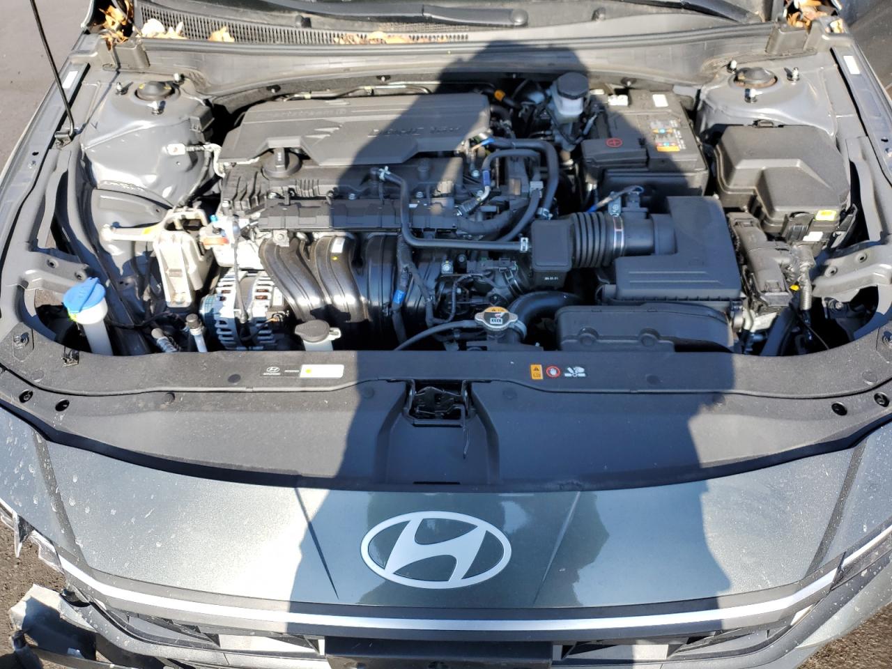 2024 Hyundai Elantra - Image 11
