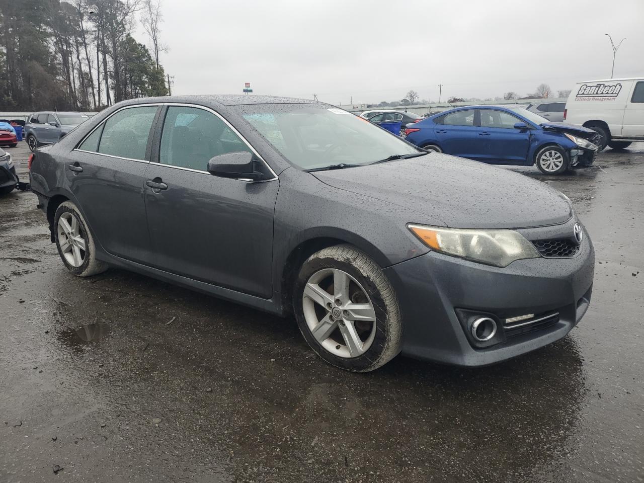 2013 Toyota Camry - Image 4