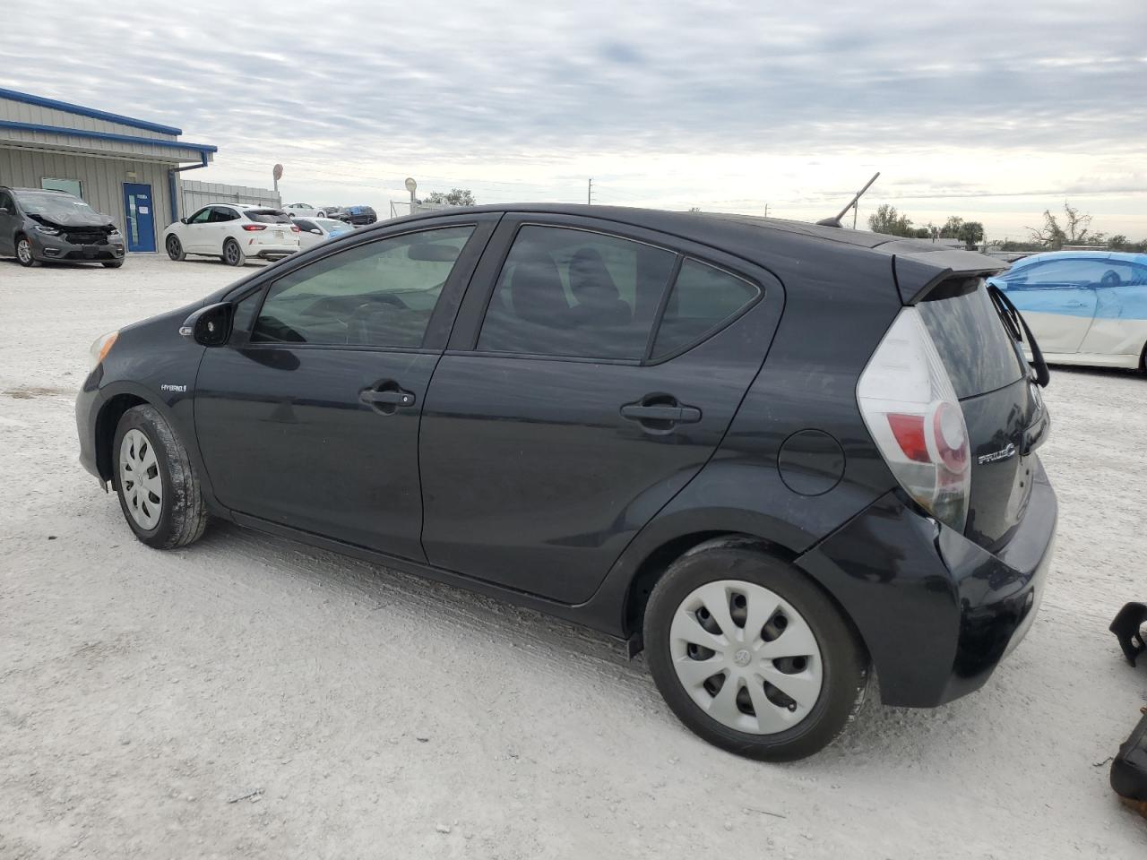 2014 Toyota Prius c - Image 2