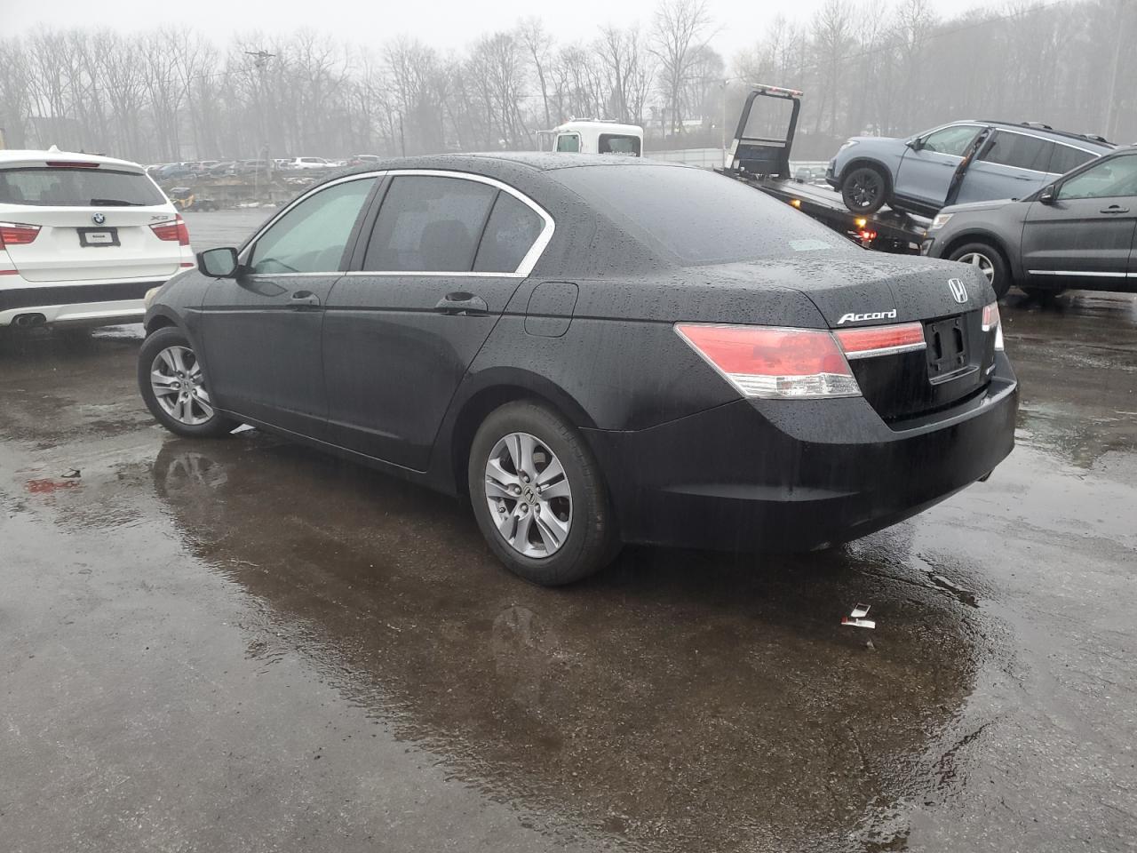 2011 Honda Accord - Image 2