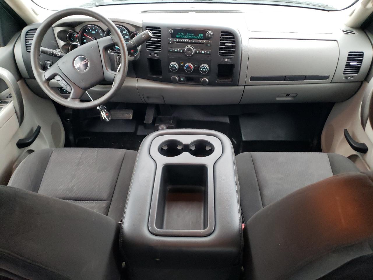 2011 GMC Sierra - Image 8