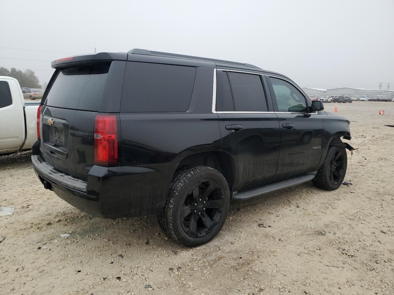 2015 Chevrolet Tahoe - Image 3