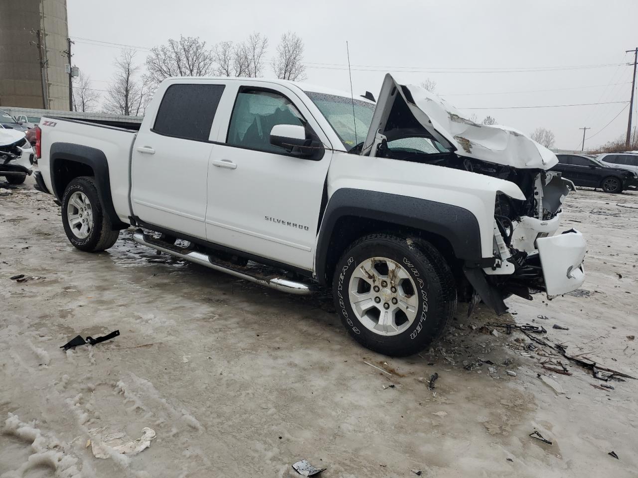 2016 Chevrolet Silverado - Image 4