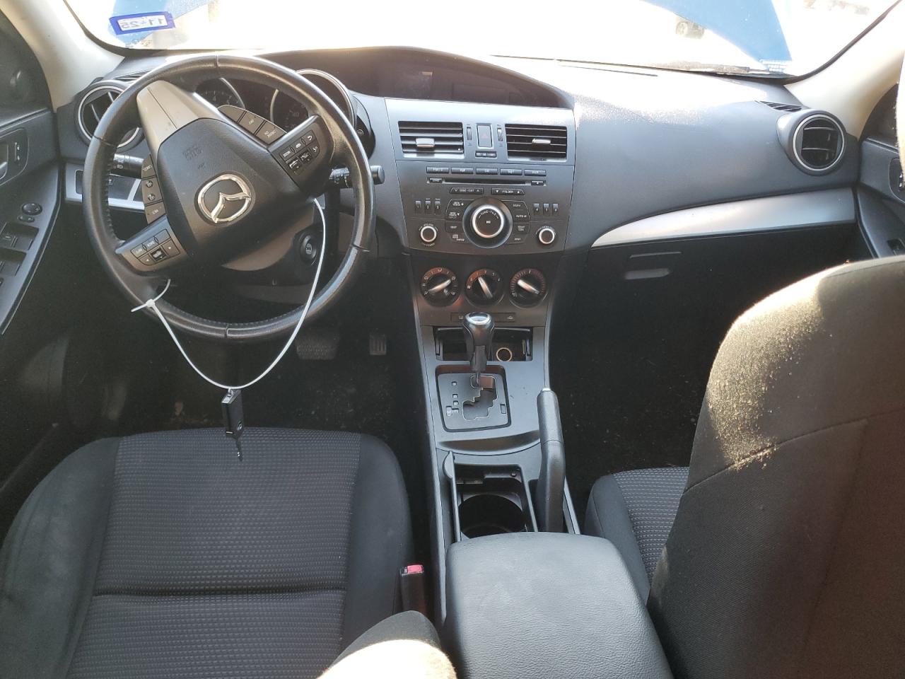 2012 Mazda 3 - Image 8