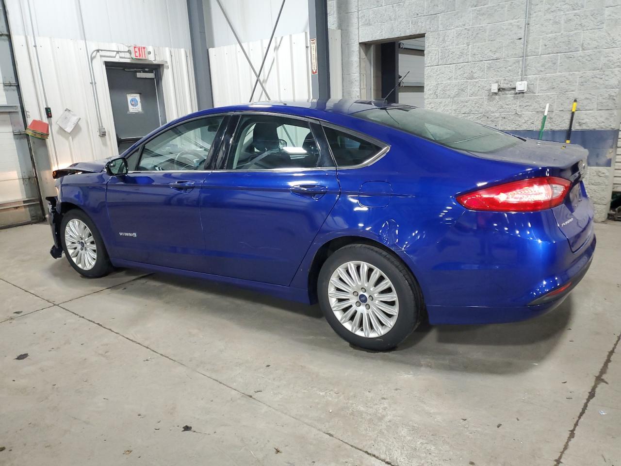 2013 Ford Fusion - Image 2
