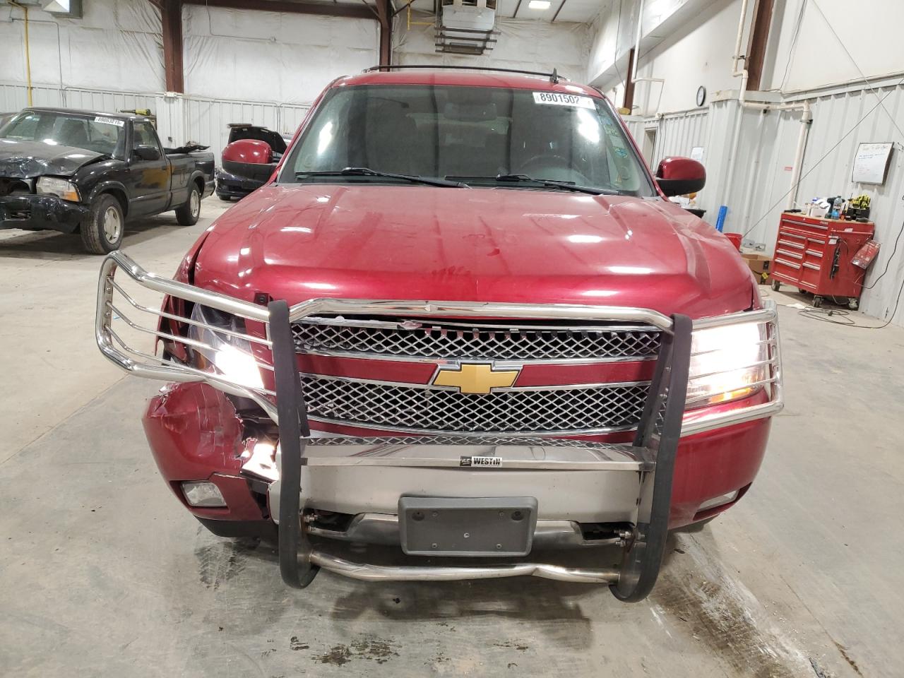 2012 Chevrolet Suburban - Image 5