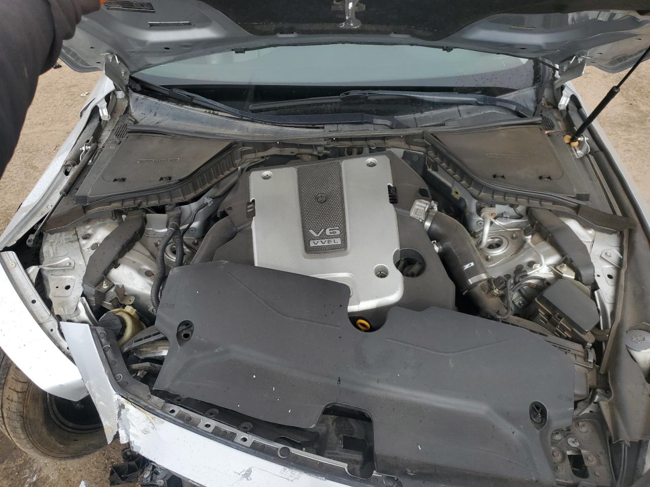 2014 Infiniti Q50 - Image 13