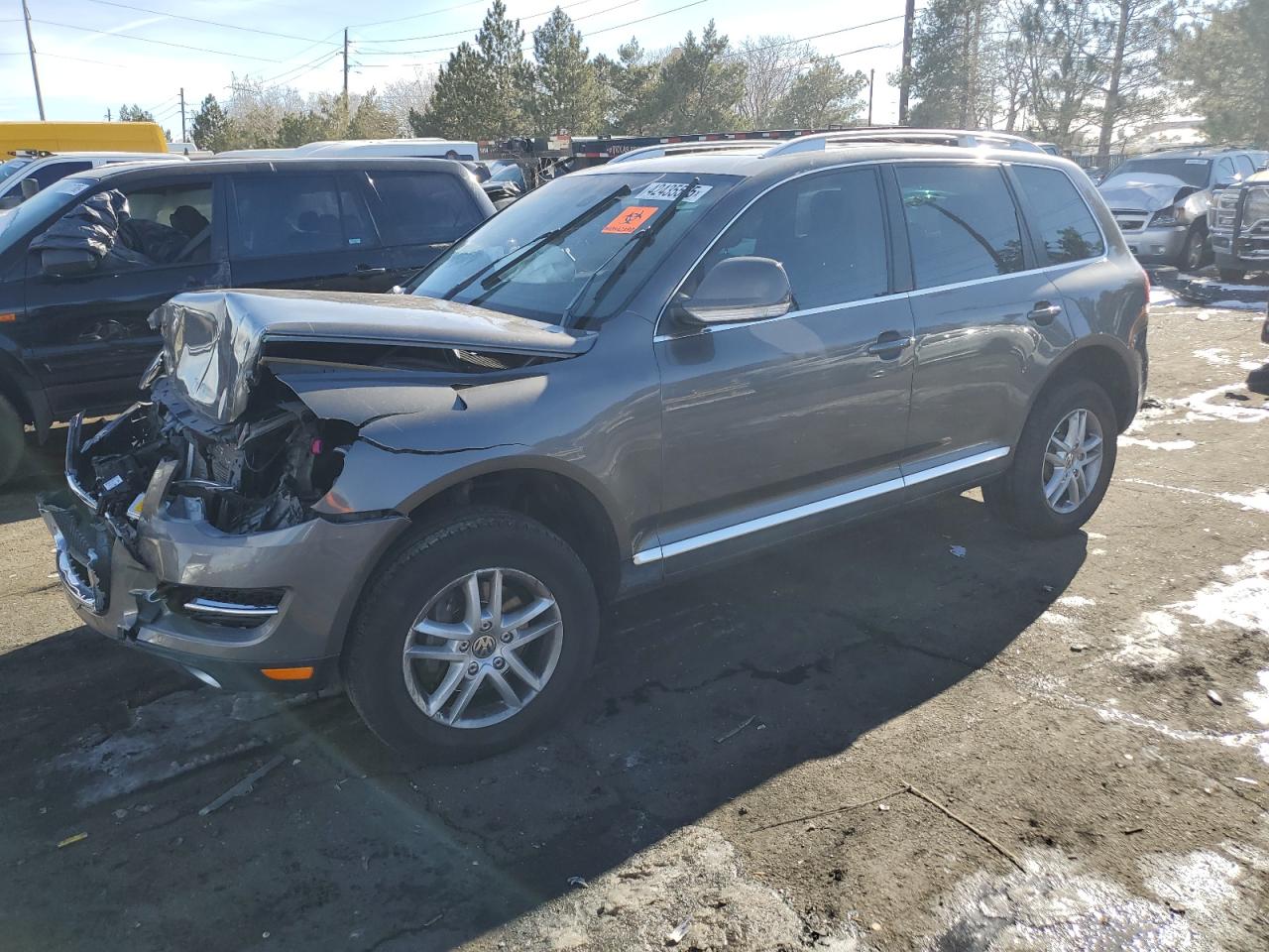 2008 Volkswagen Touareg - Image 1