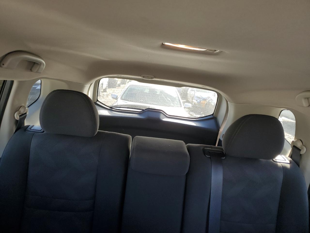 2016 Nissan Rogue - Image 10