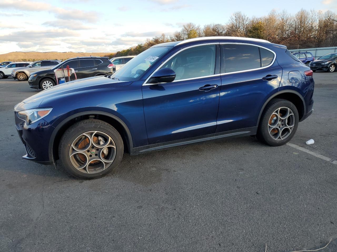 VIN ZASFAKAN1J7B62975 2018 ALFA ROMEO STELVIO no.1