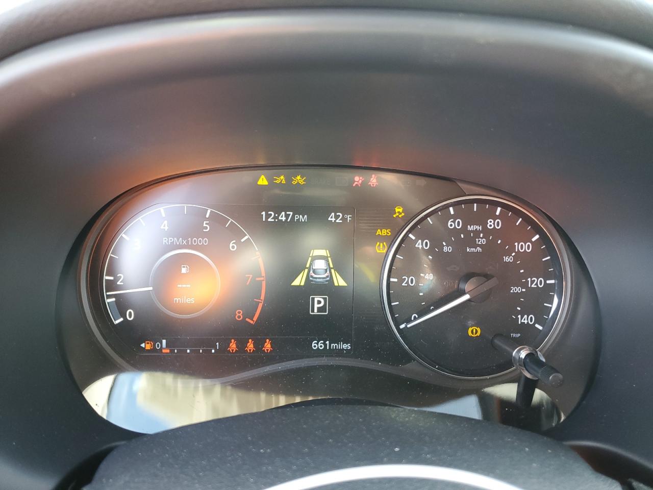 2024 Nissan Kicks - Image 9