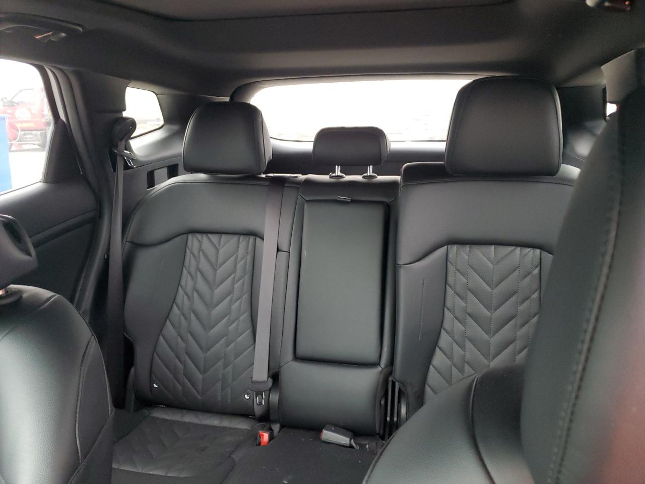2023 Kia Sportage - Image 10