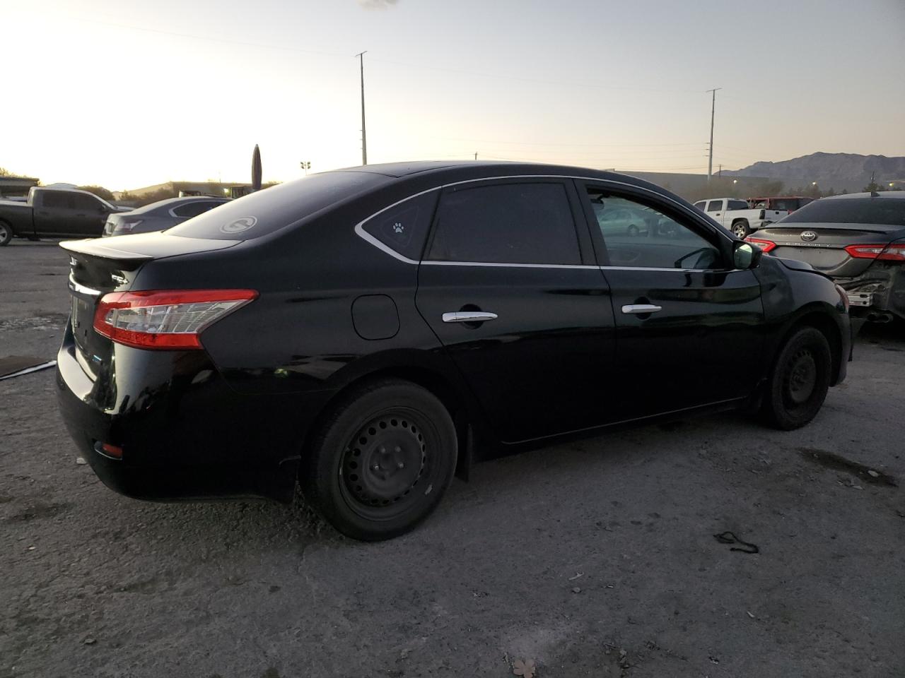 2014 Nissan Sentra - Image 3