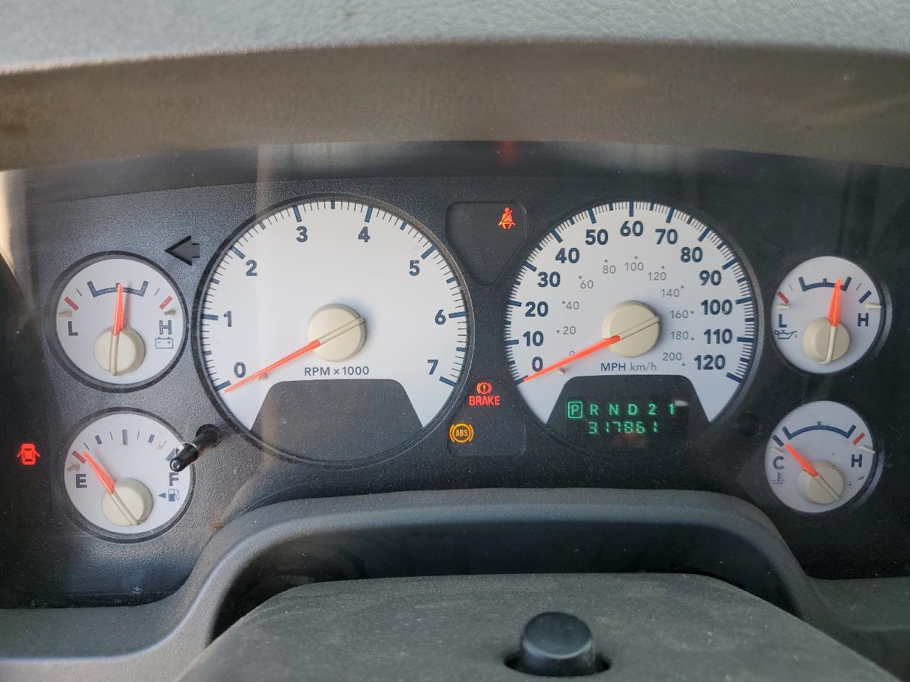2006 Dodge RAM - Image 9