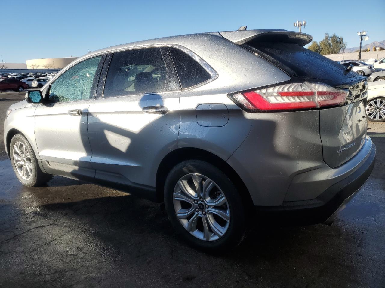 2023 Ford Edge - Image 2