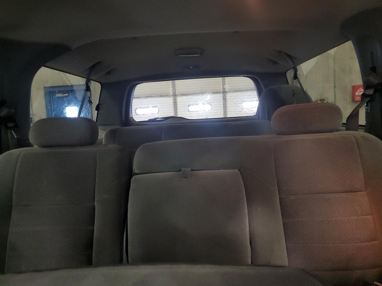 2003 Ford Excursion - Image 10