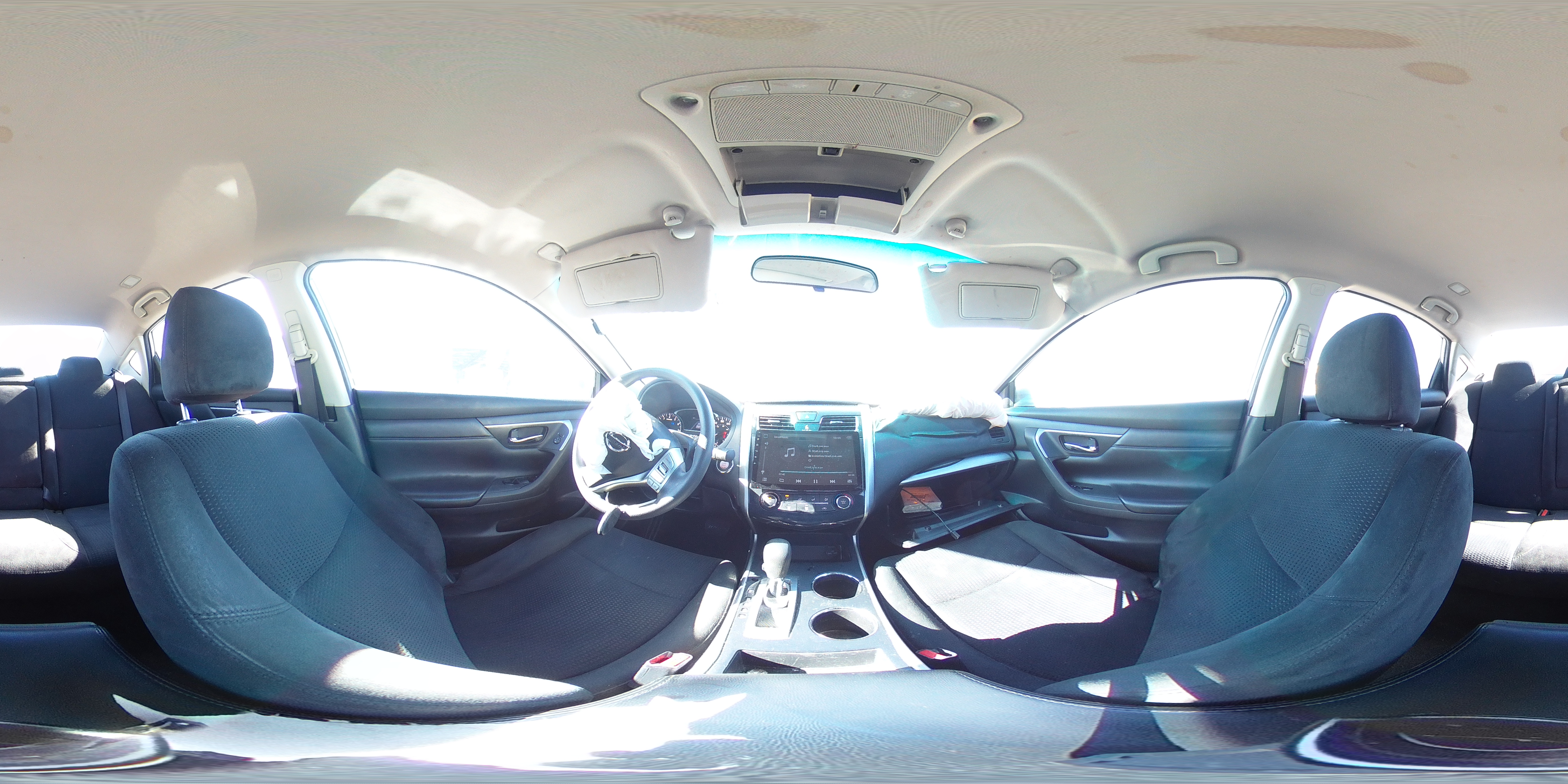 2015 Nissan Altima - Image 14