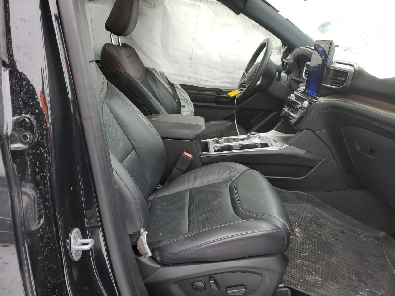 2022 Ford Explorer - Image 7