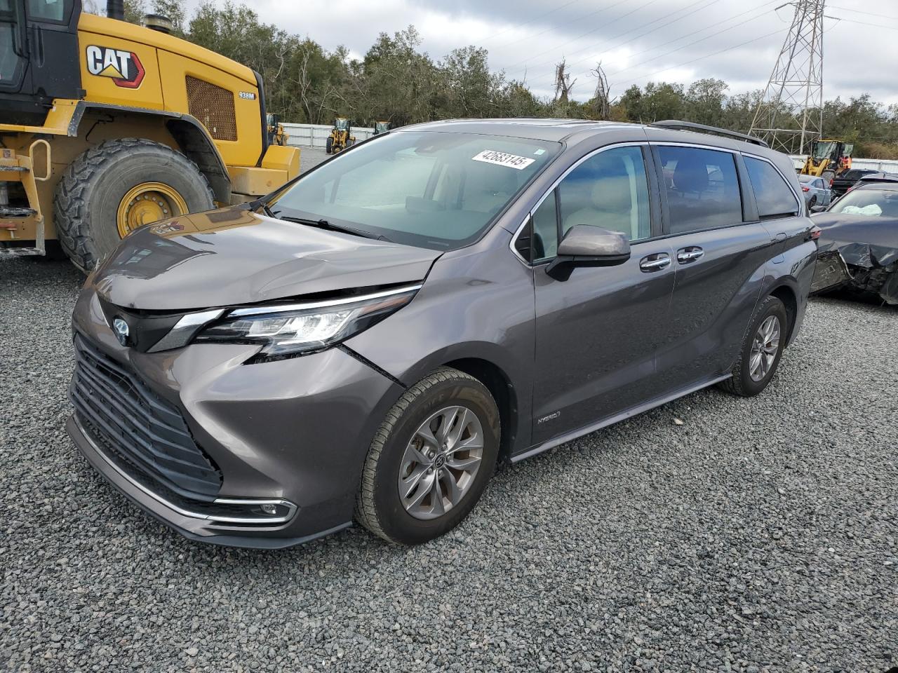 2021 Toyota Sienna - Image 1