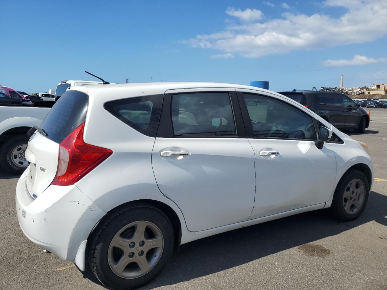 VIN 3N1CE2CP7FL375711 2015 NISSAN VERSA no.3