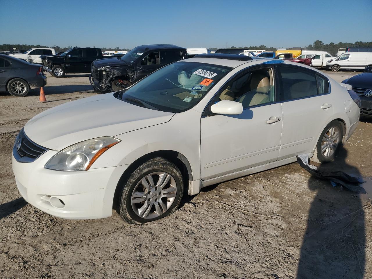 2010 Nissan Altima - Image 1
