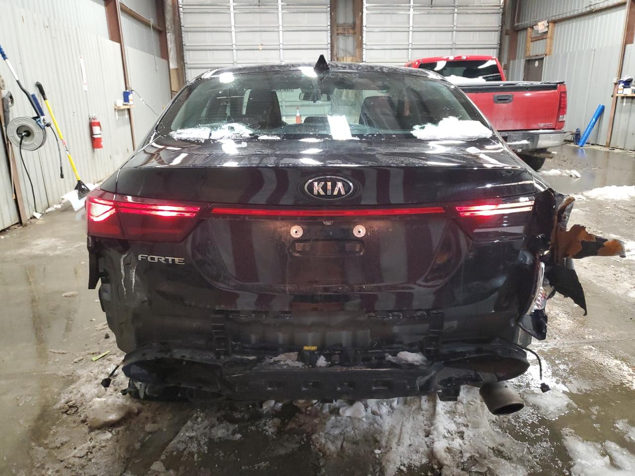2021 Kia Forte - Image 6