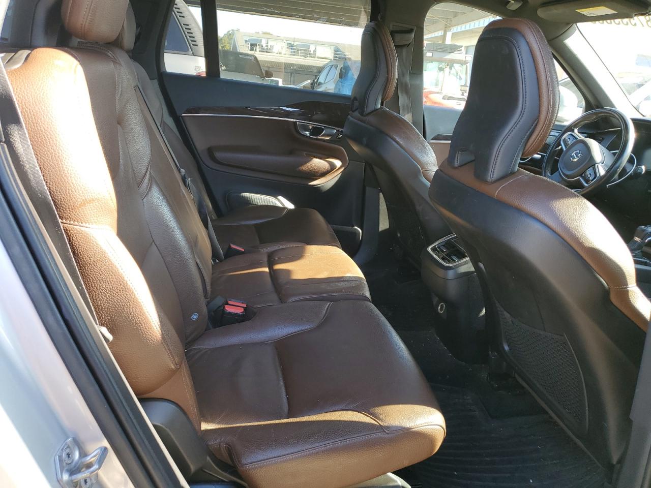 2019 Volvo XC90 - Image 11