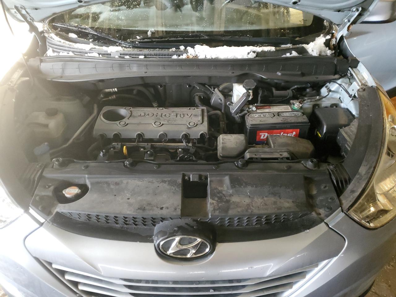 2010 Hyundai Tucson - Image 12