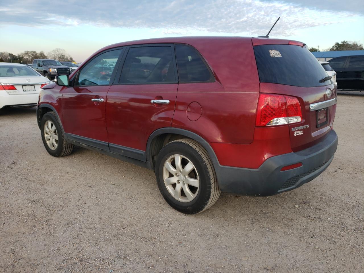 2011 Kia Sorento - Image 2
