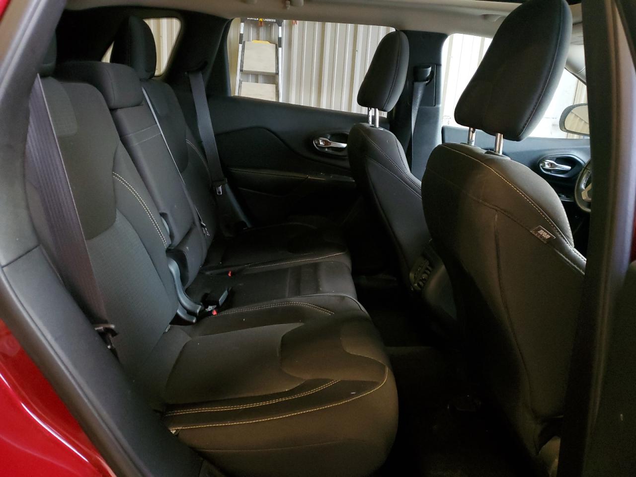 2015 Jeep Grand Cherokee - Image 10