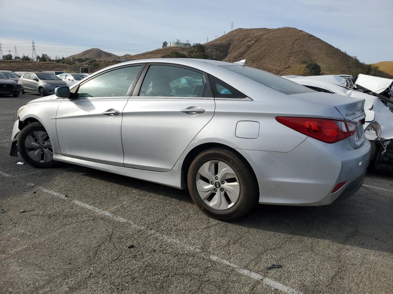 2014 Hyundai Sonata - Image 2