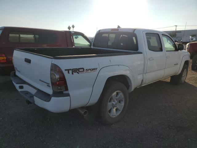 Пикапы TOYOTA TACOMA 2015 Белый