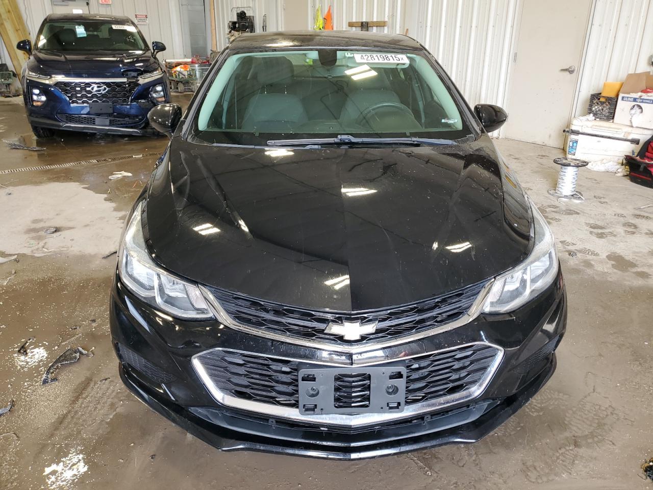 2016 Chevrolet Cruze - Image 5