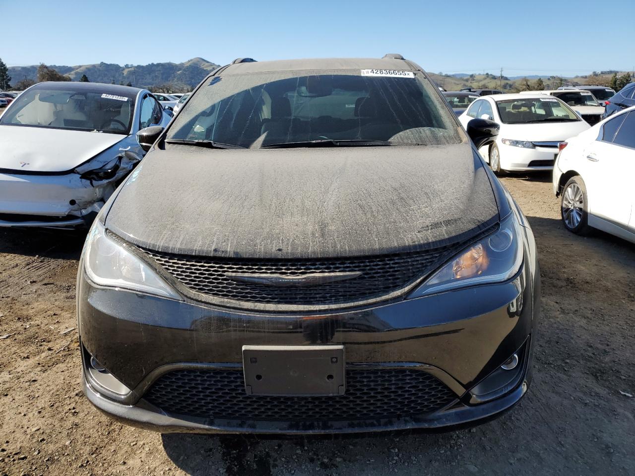 2020 Chrysler Pacifica - Image 5