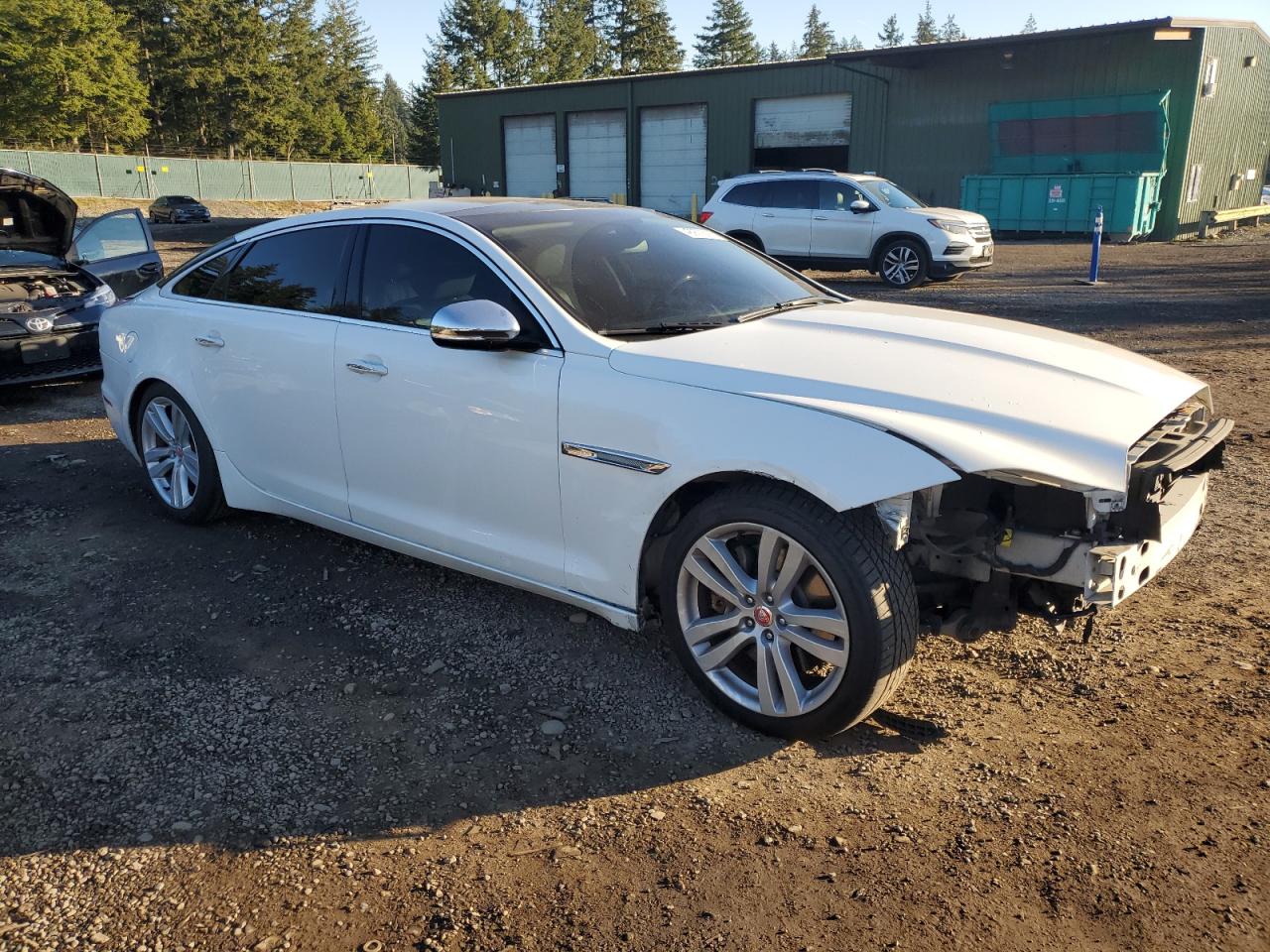 2014 Jaguar XJ - Image 4