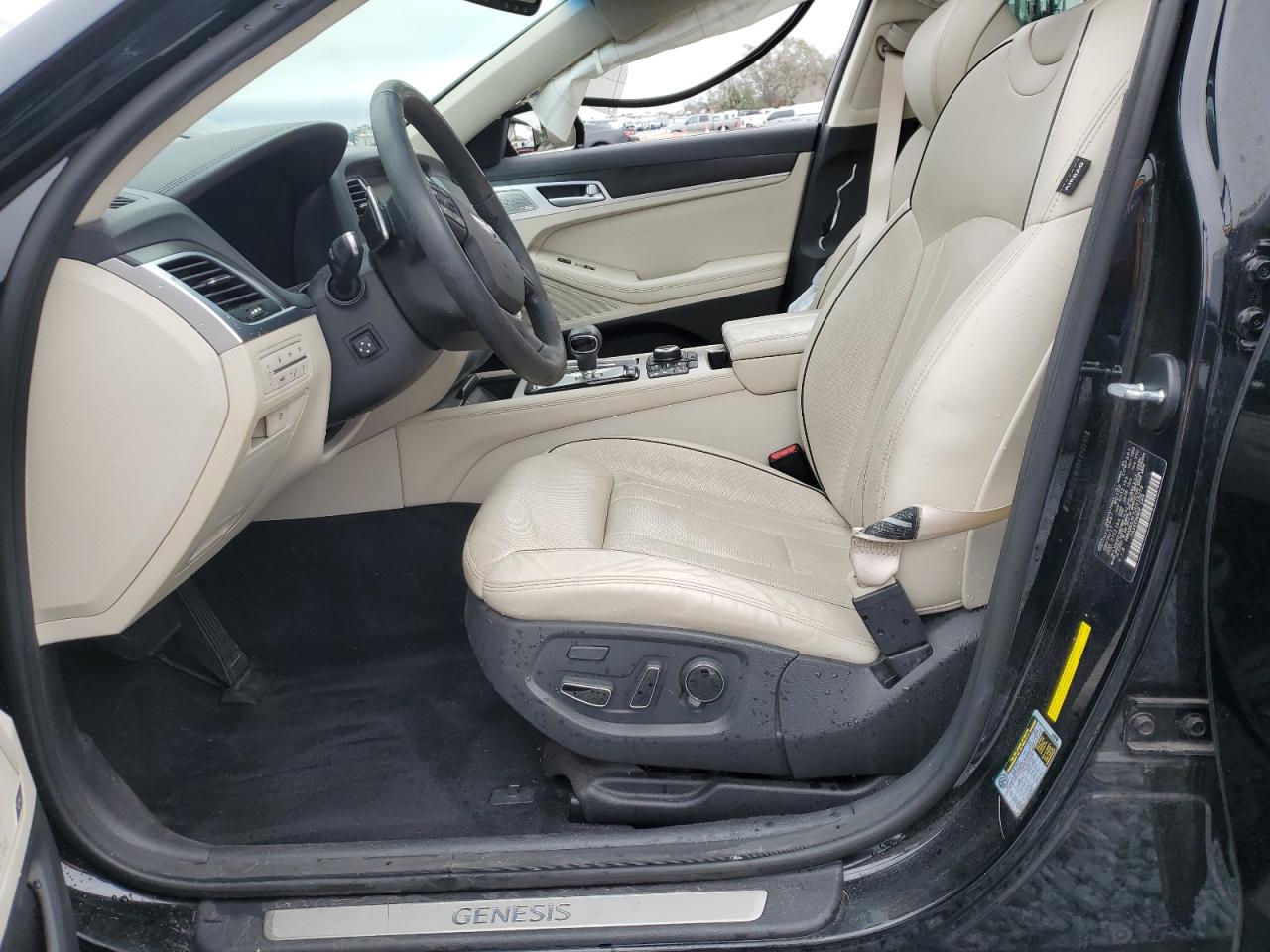 2018 Genesis G80 - Image 7