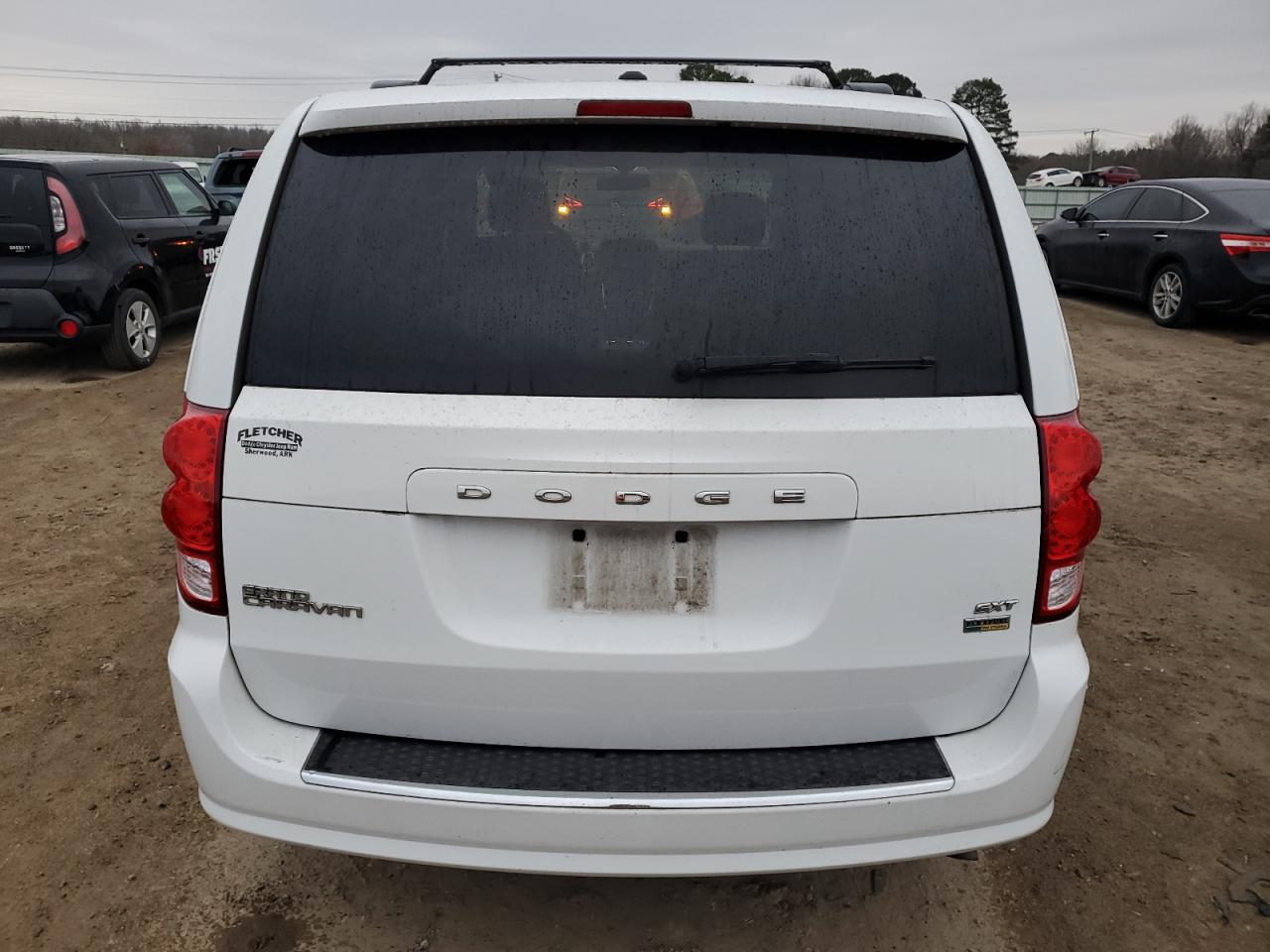2016 Dodge Caravan - Image 6