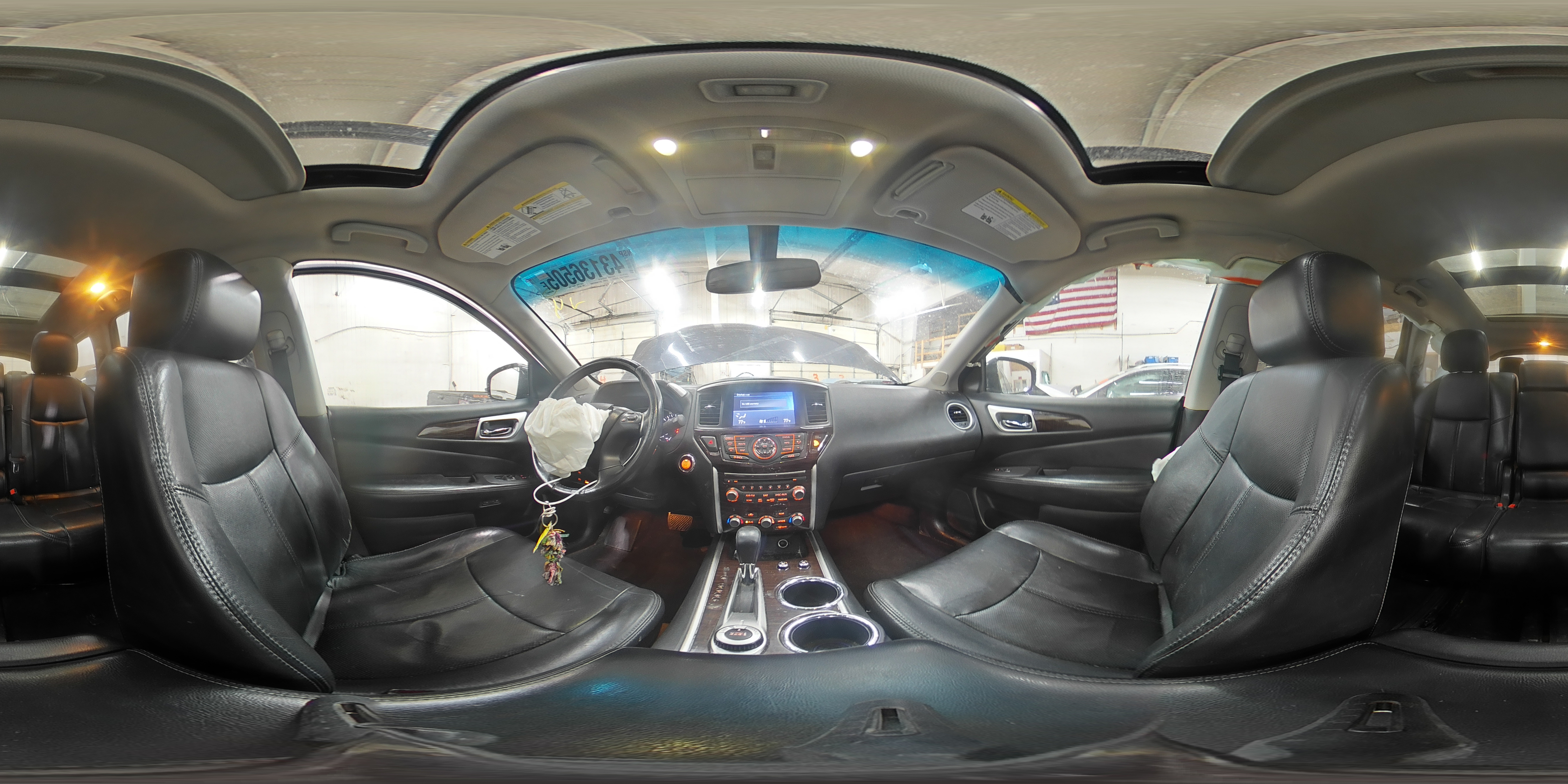 2014 Nissan Pathfinder - Image 14