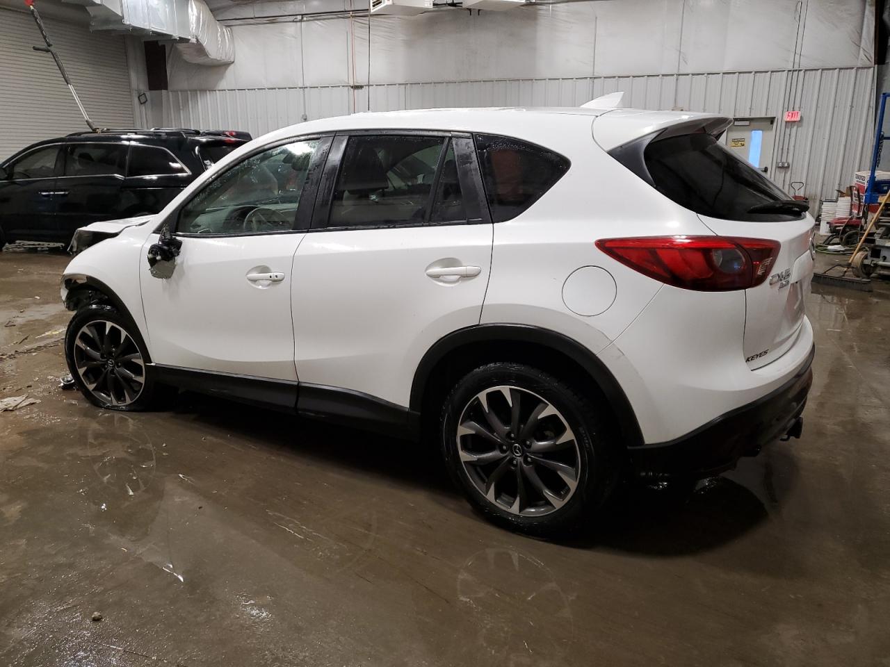 2016 Mazda CX-5 - Image 2