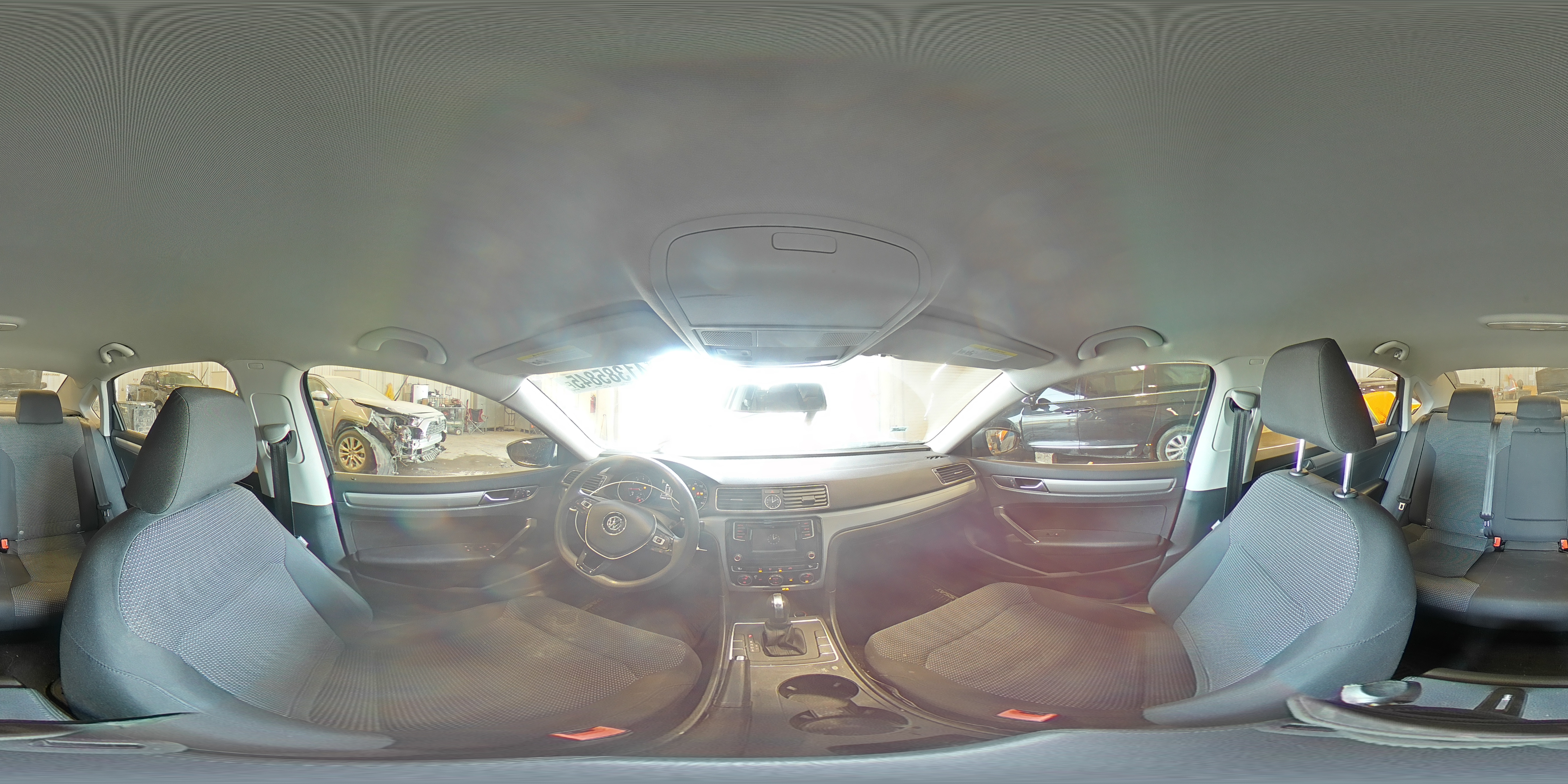 2016 Volkswagen Passat - Image 14