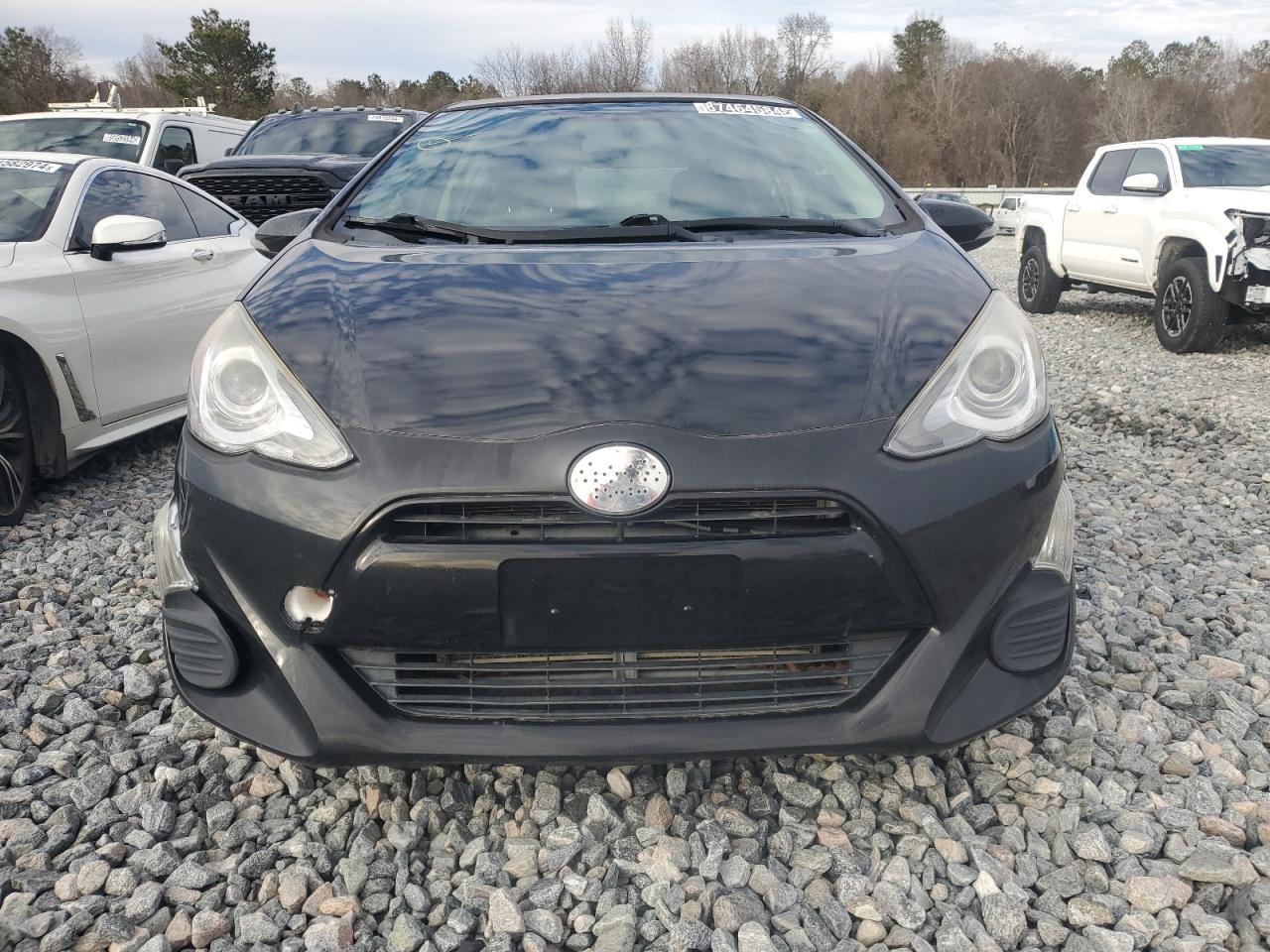 2016 Toyota Prius - Image 5