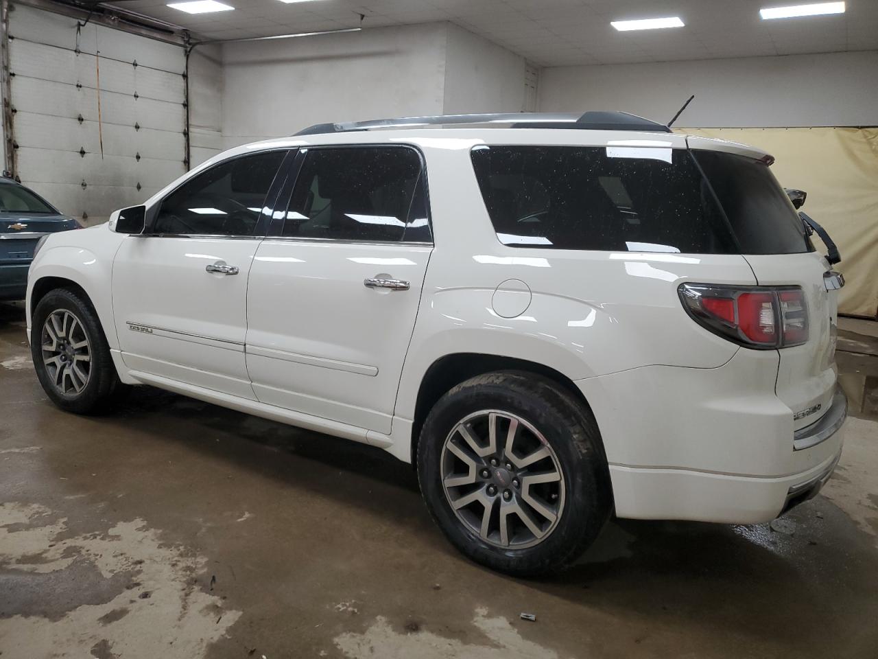 2014 GMC Acadia - Image 2