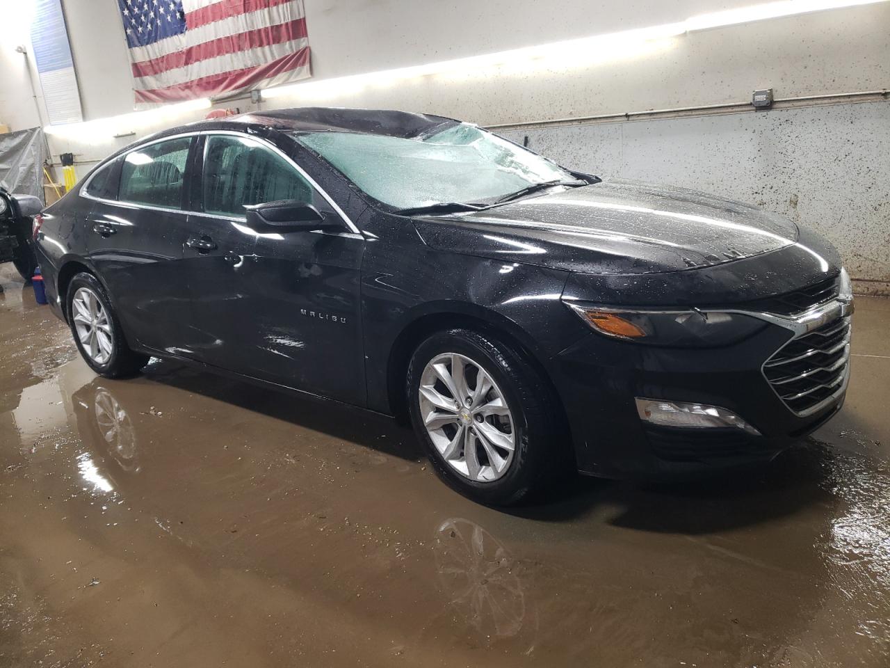 2022 Chevrolet Malibu - Image 4