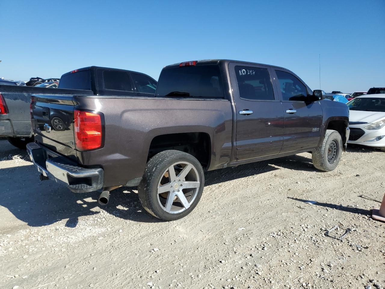 2016 Chevrolet Silverado - Image 3