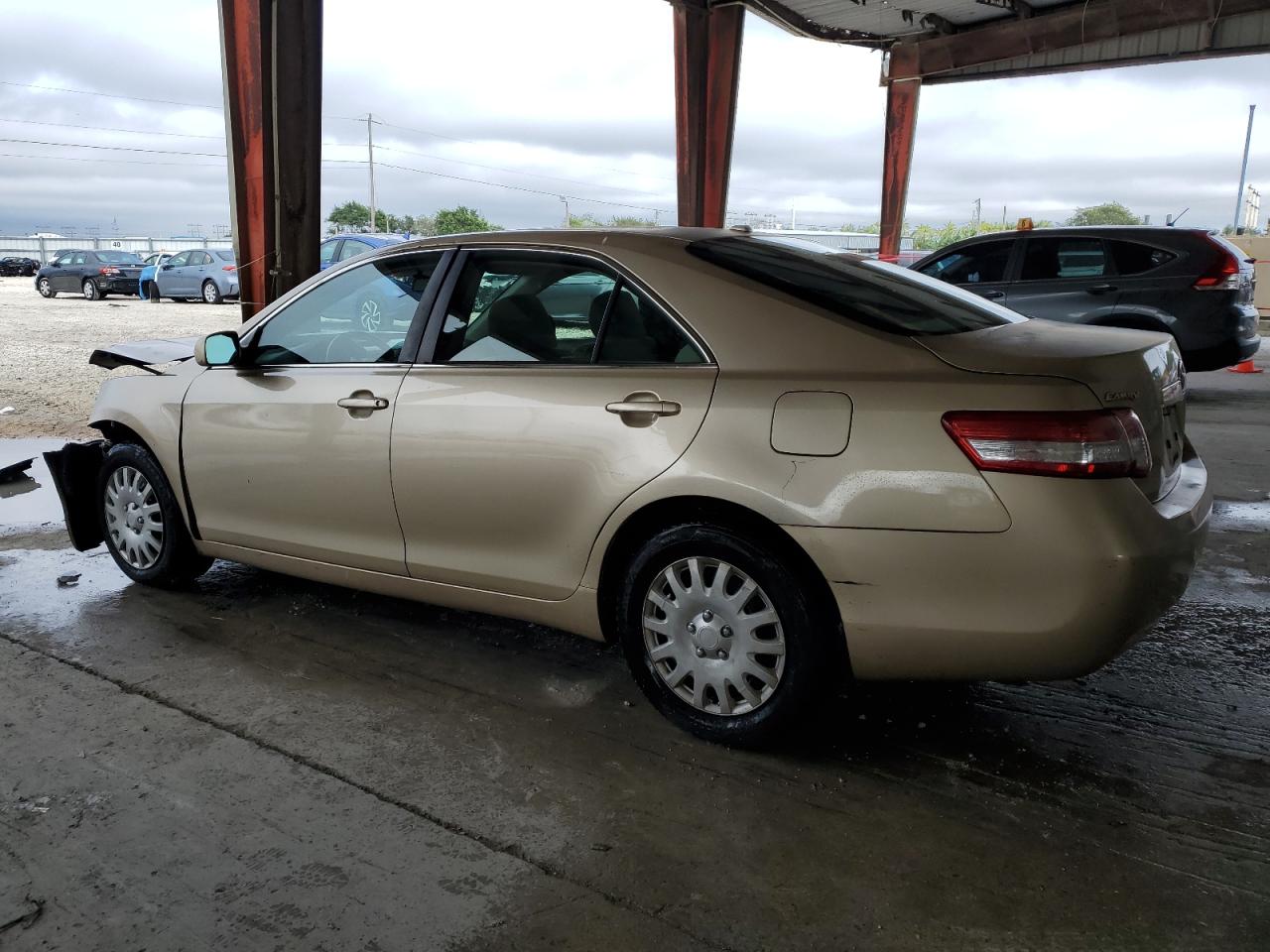 2011 Toyota Camry - Image 2