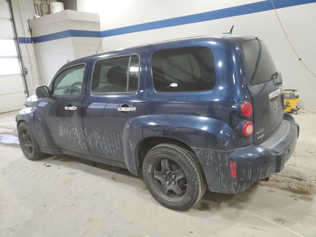 2010 Chevrolet HHR - Image 2