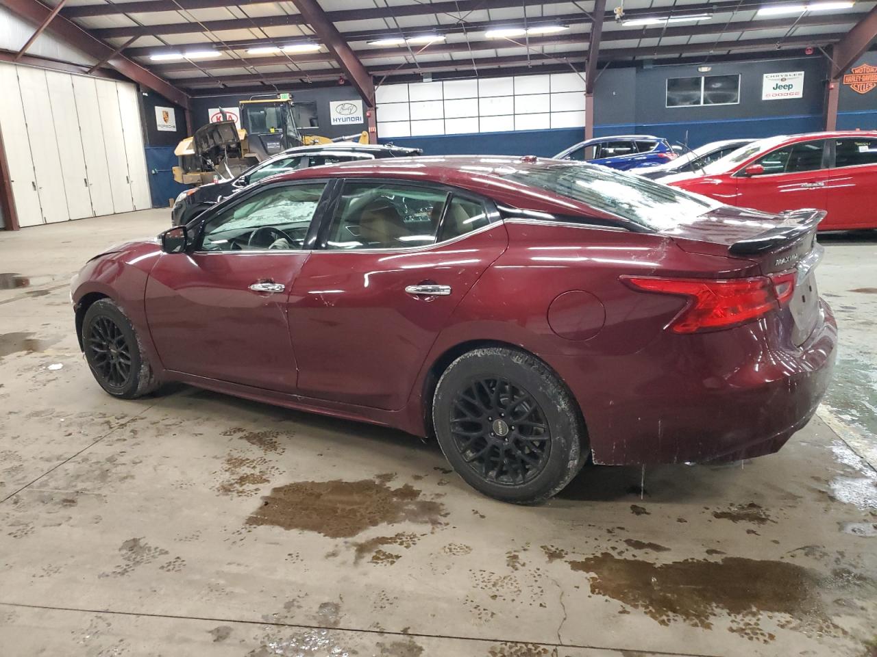 2016 Nissan Maxima - Image 2