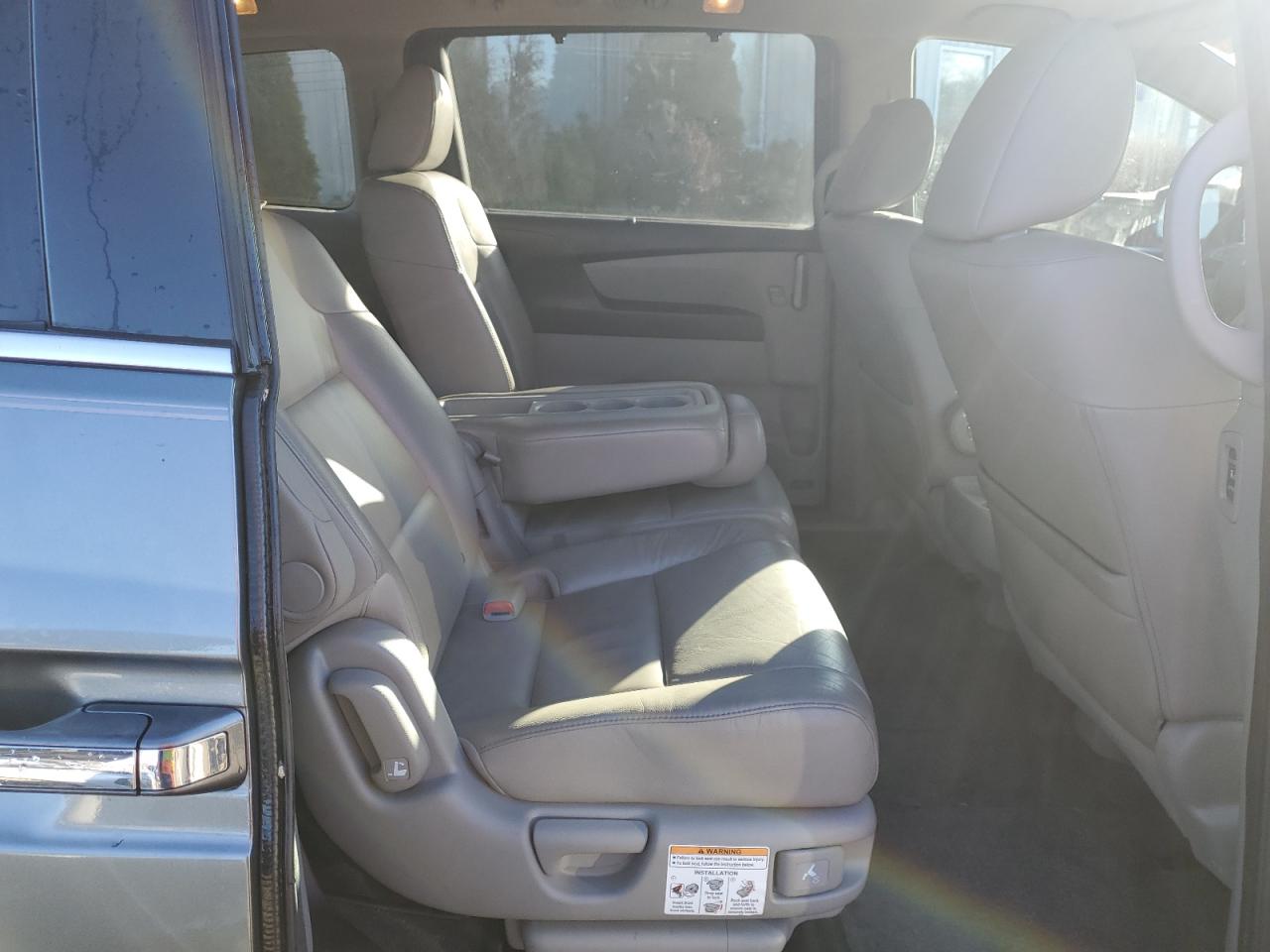 2012 Honda Odyssey - Image 11
